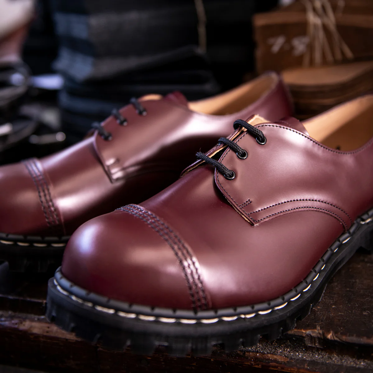 Oxblood Hi-Shine Steel Toe Capped Gibson Shoe - Image 7