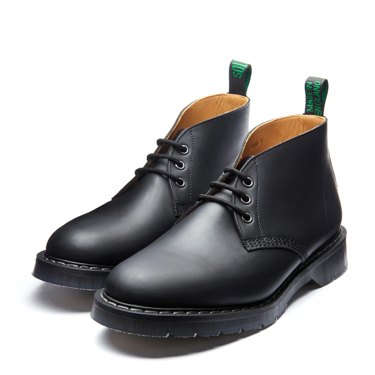 Black Greasy 3 Eye Chukka Boot - Image 4