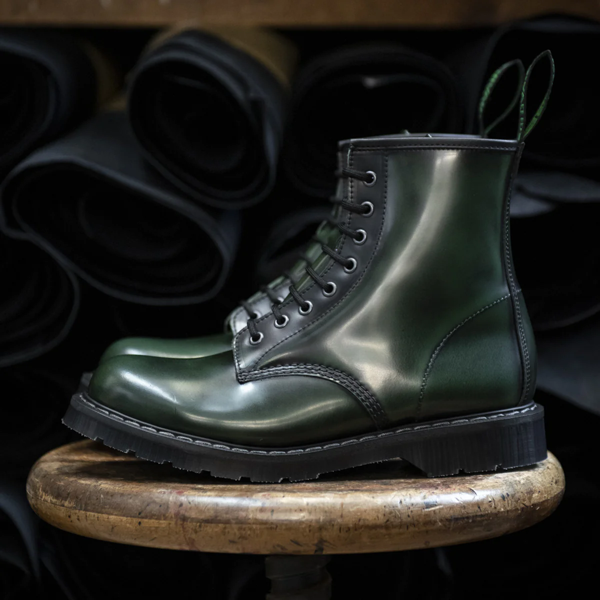 Green Rub-Off 8 Eye Derby Boot - Image 2